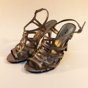 Apt 9 Paytin Pewter heels